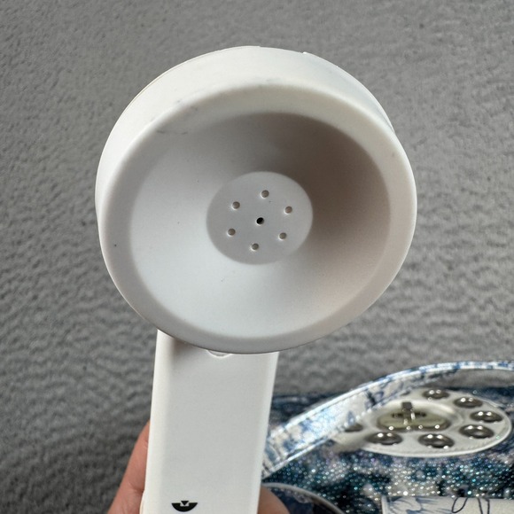 Betsey Johnson Kitsch Toile Pearl Blue and White Floral Phone Handbag Wireless - Picture 7 of 9